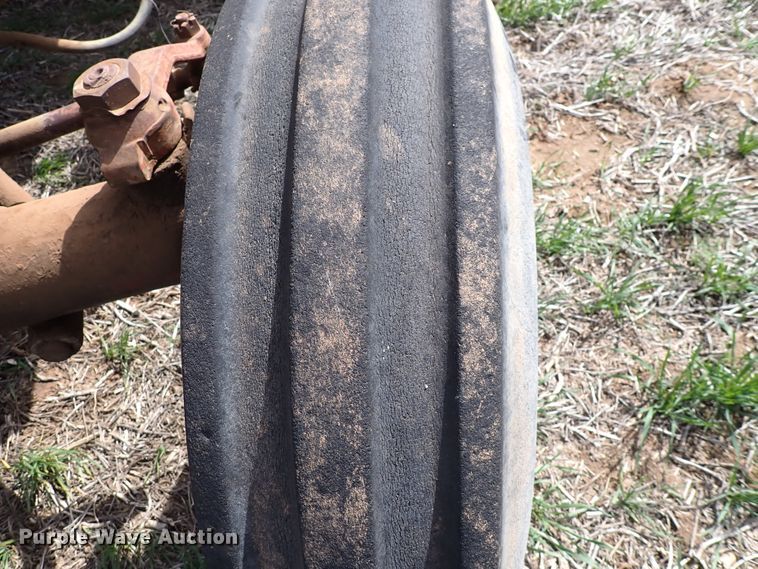 image for item DK4615 International 856  tractor