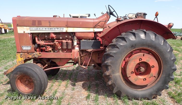 image for item DK4618 International 856  tractor