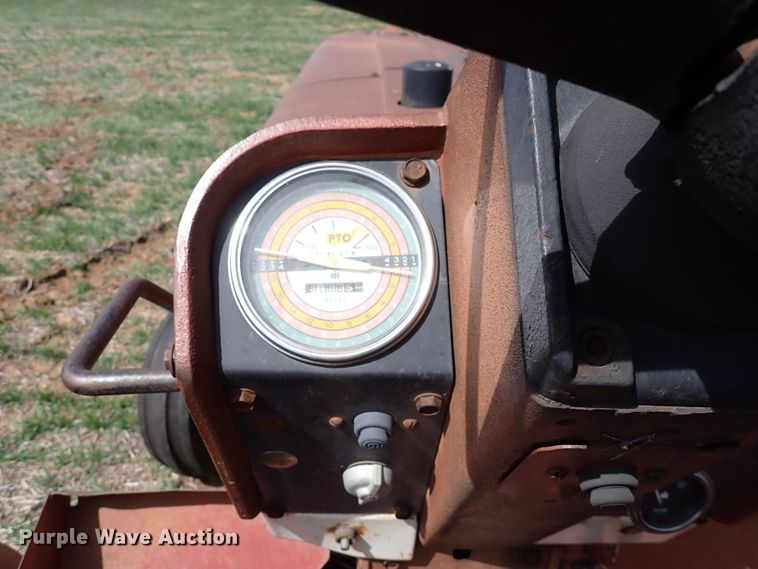 image for item DK4618 International 856  tractor