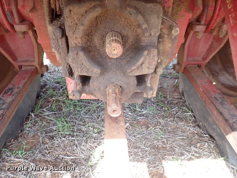 image for item DK4618 International 856  tractor