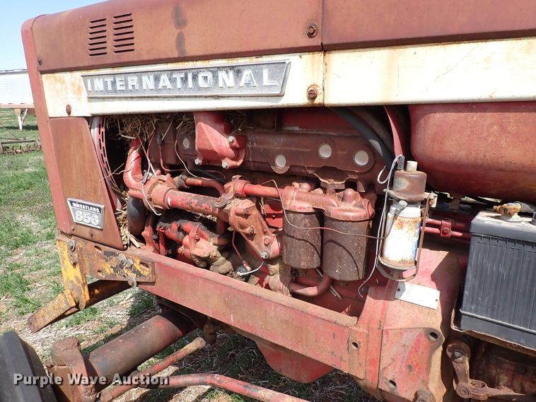 image for item DK4618 International 856  tractor