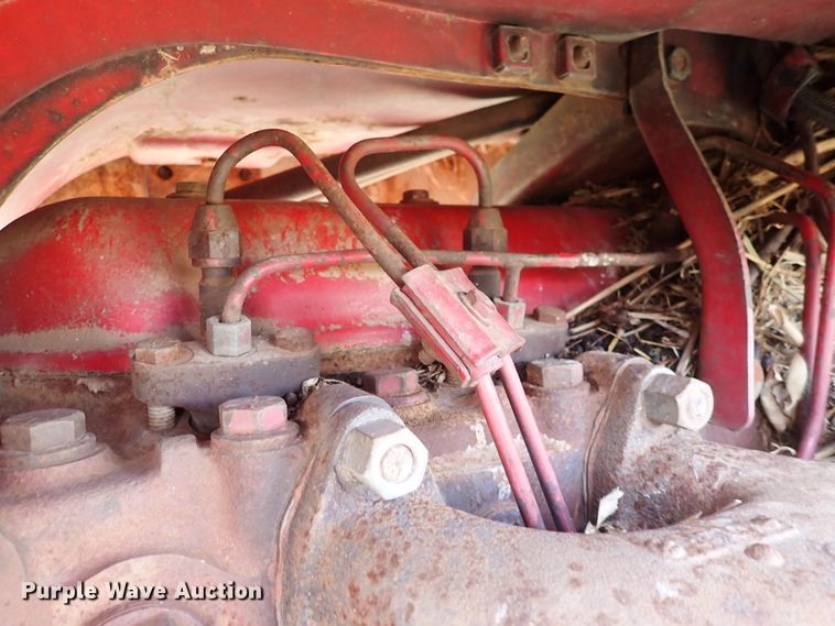 image for item DK4618 International 856  tractor