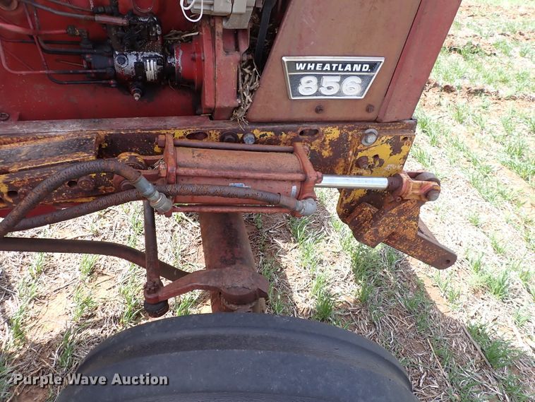 image for item DK4618 International 856  tractor