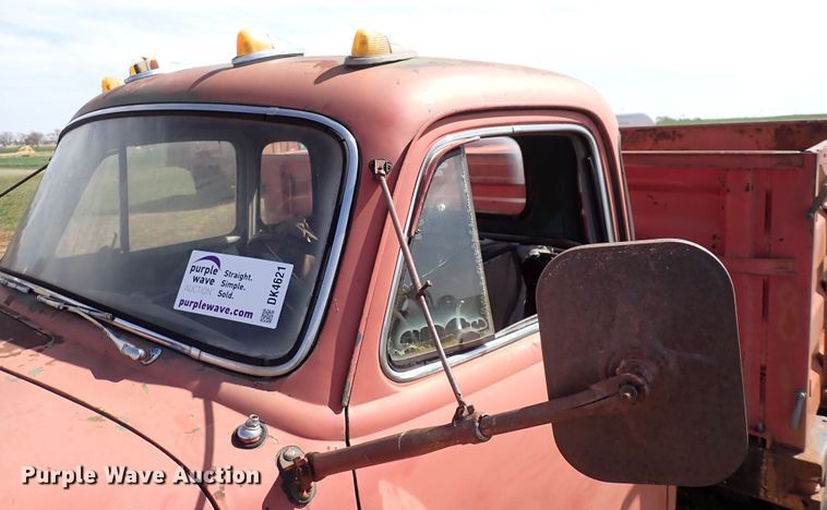 image for item DK4621 1954 GMC 250  grain truck