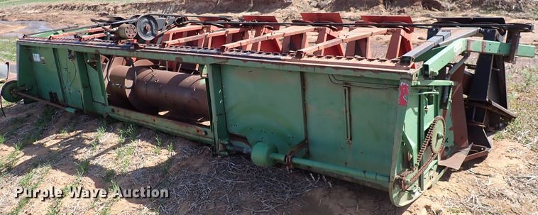 image for item DK4623 John Deere 218  corn head