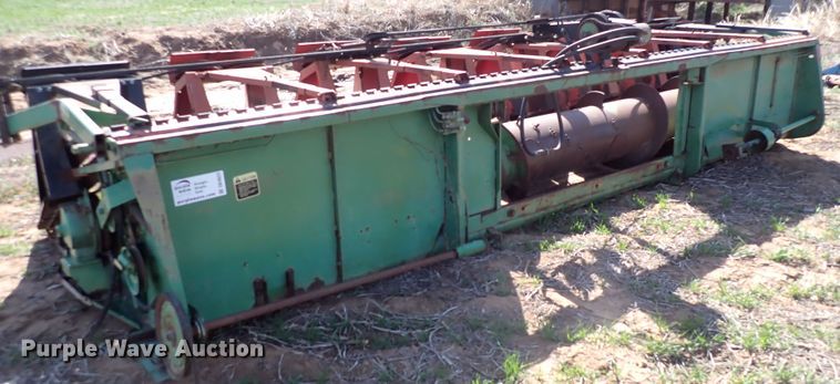 image for item DK4623 John Deere 218  corn head