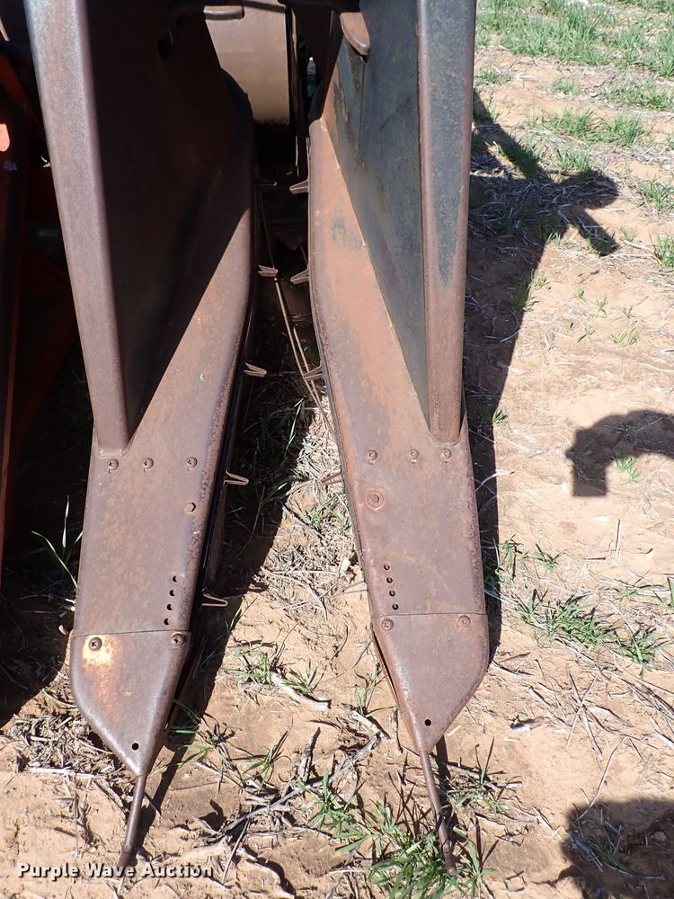 image for item DK4623 John Deere 218  corn head