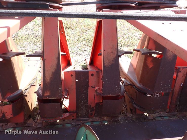 image for item DK4623 John Deere 218  corn head