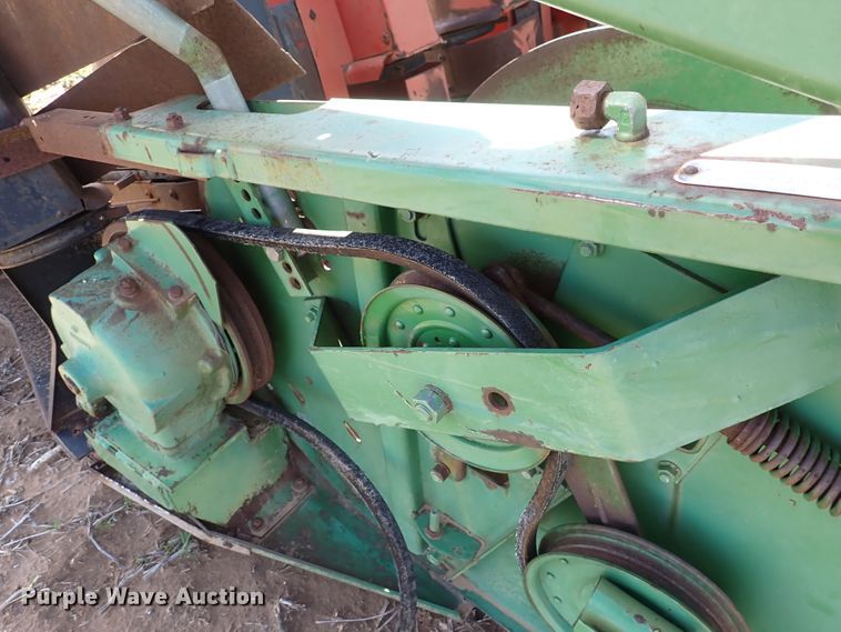 image for item DK4623 John Deere 218  corn head