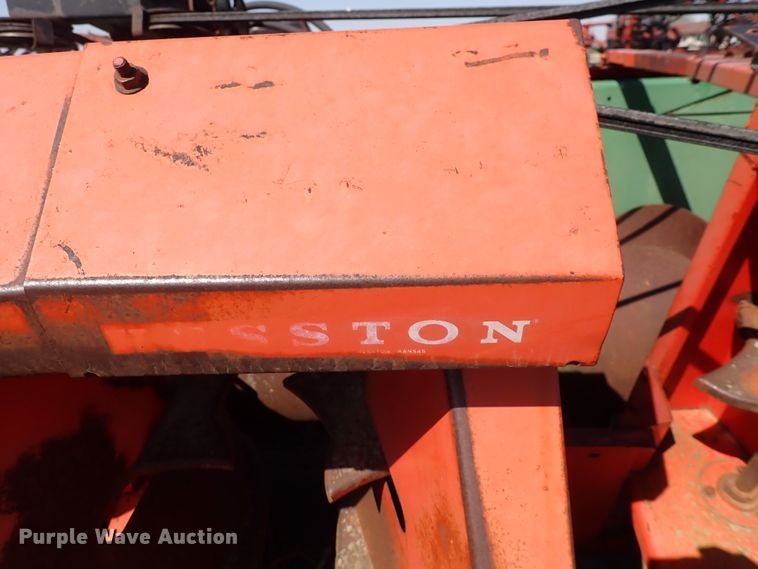 image for item DK4623 John Deere 218  corn head