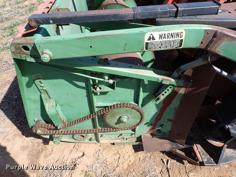 image for item DK4623 John Deere 218  corn head