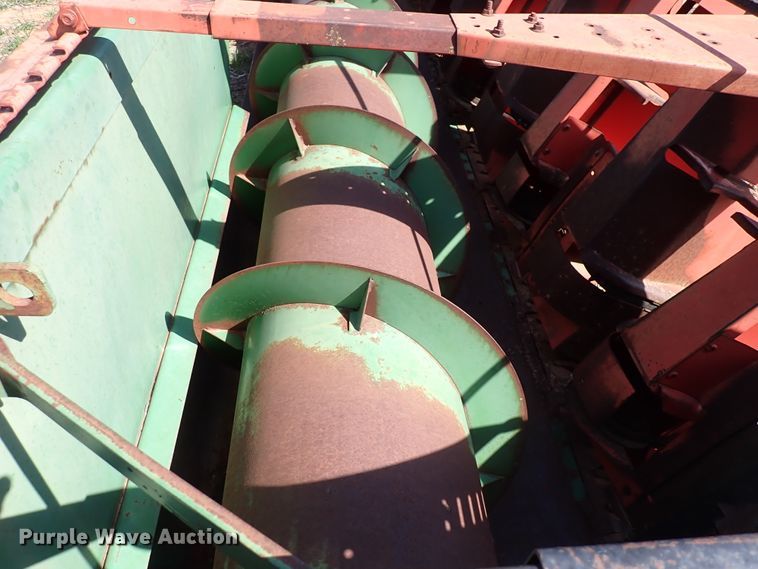 image for item DK4623 John Deere 218  corn head