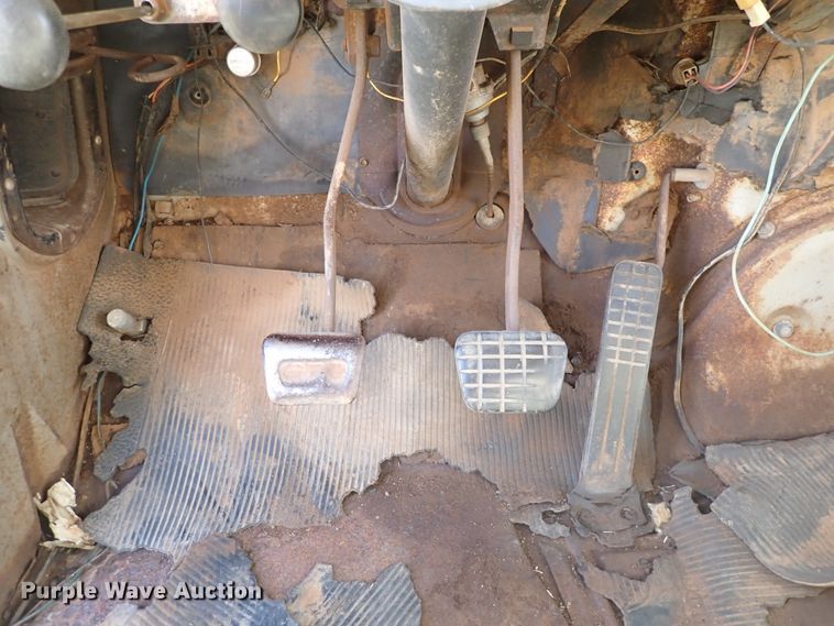 image for item DK4627 1962 Chevrolet 60  grain truck