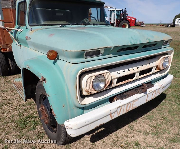 image for item DK4627 1962 Chevrolet 60  grain truck