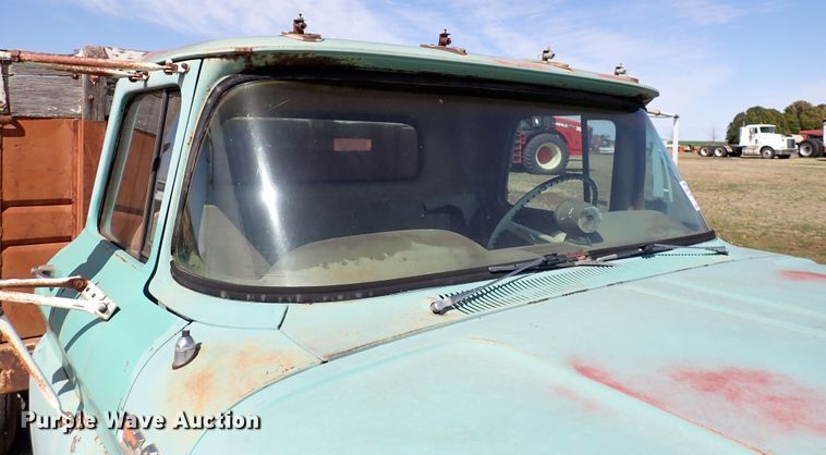 image for item DK4627 1962 Chevrolet 60  grain truck