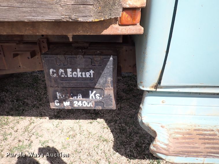 image for item DK4627 1962 Chevrolet 60  grain truck