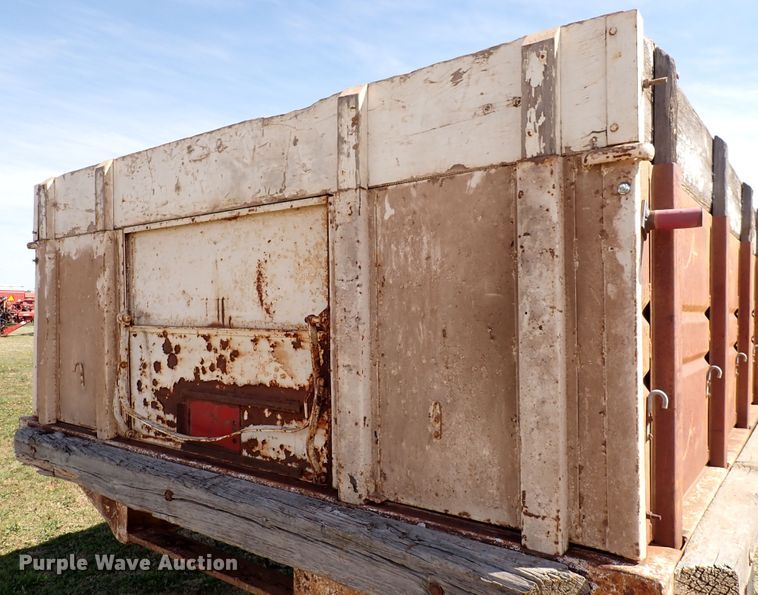 image for item DK4627 1962 Chevrolet 60  grain truck