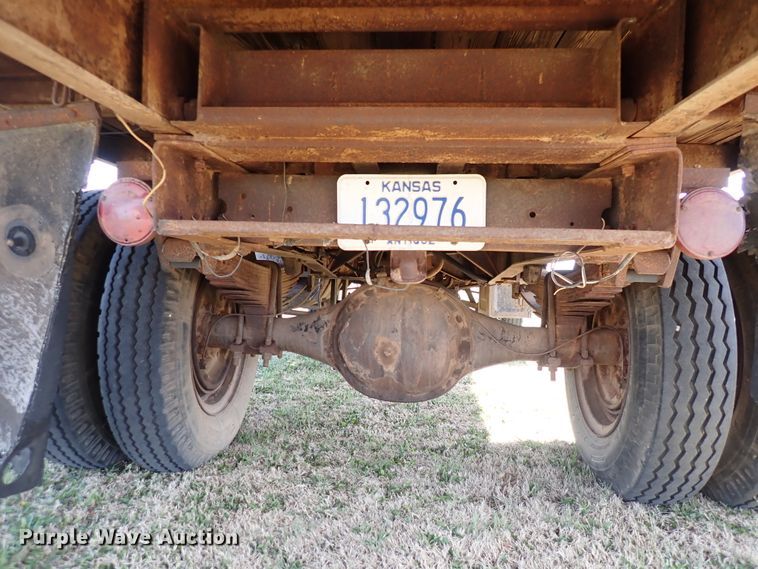 image for item DK4627 1962 Chevrolet 60  grain truck