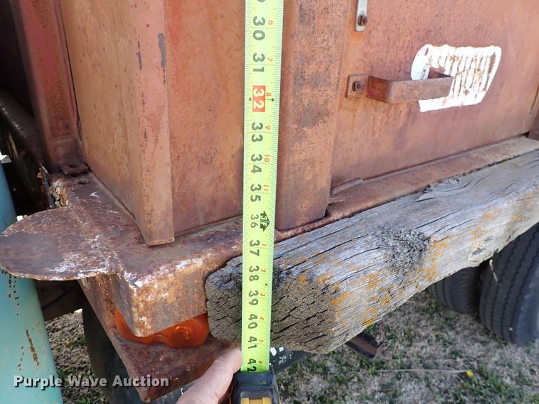 image for item DK4627 1962 Chevrolet 60  grain truck