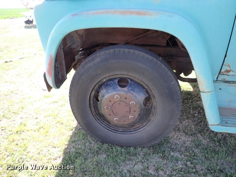 image for item DK4627 1962 Chevrolet 60  grain truck