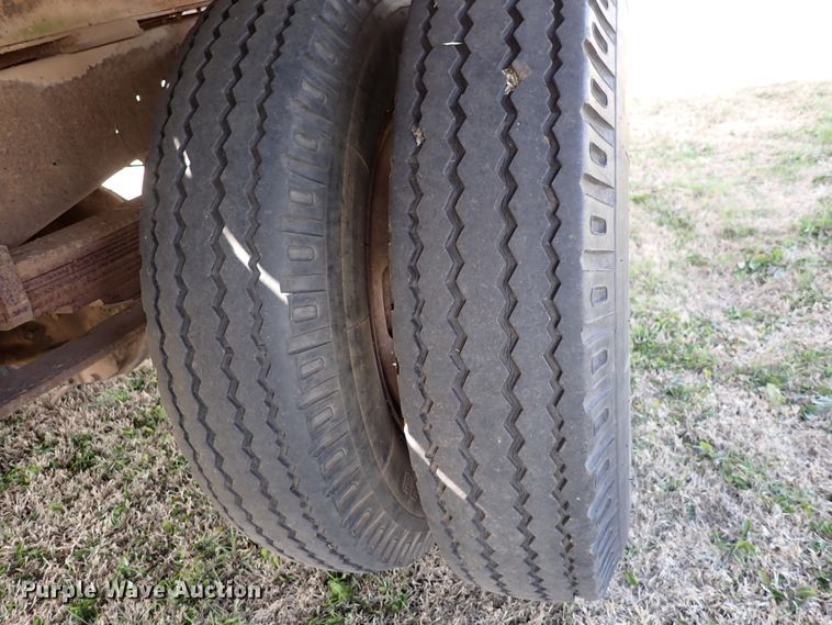 image for item DK4627 1962 Chevrolet 60  grain truck