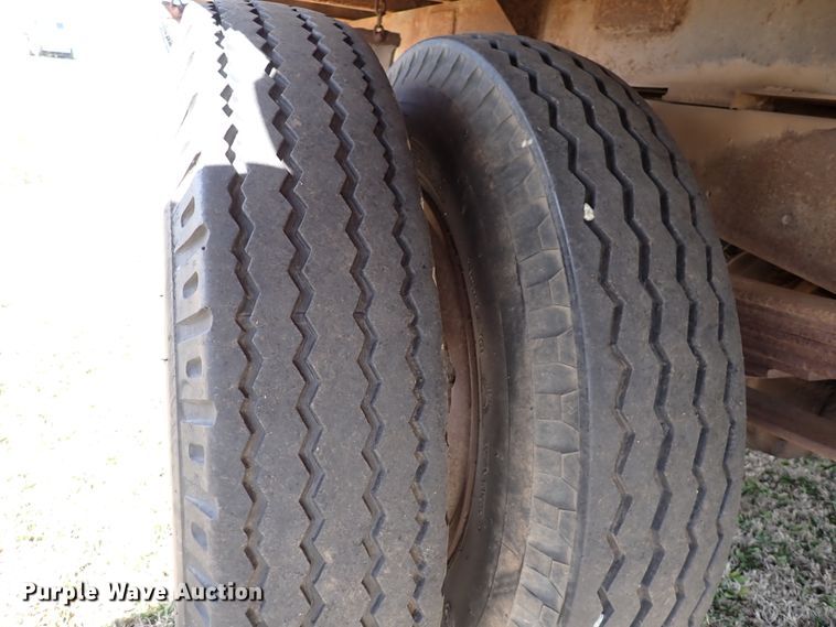 image for item DK4627 1962 Chevrolet 60  grain truck