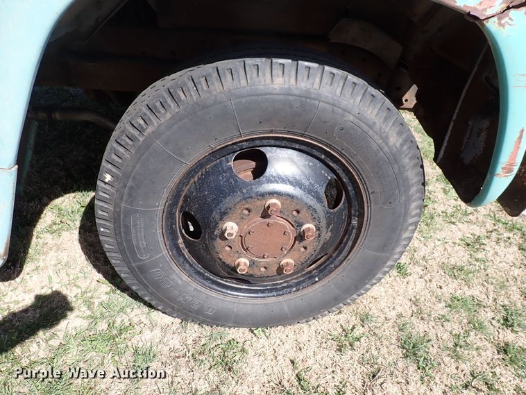 image for item DK4627 1962 Chevrolet 60  grain truck