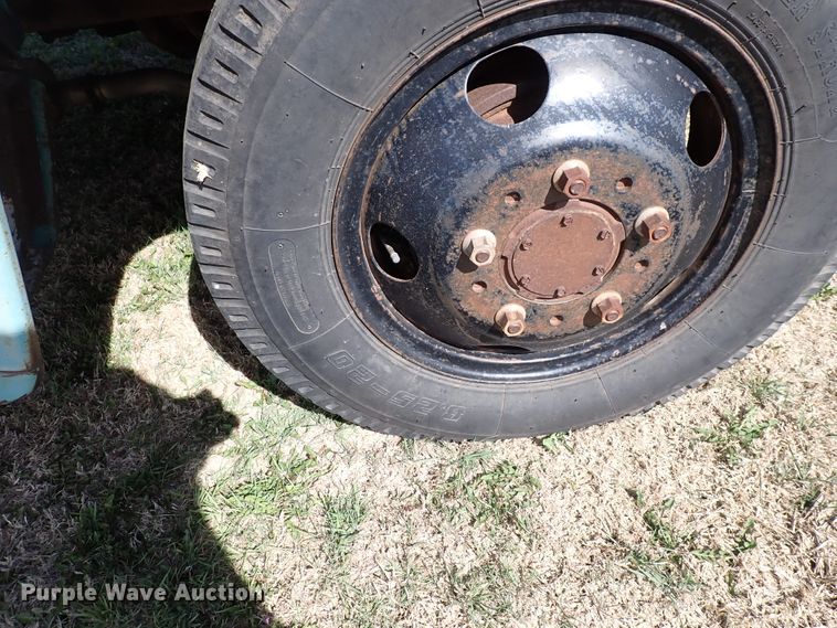 image for item DK4627 1962 Chevrolet 60  grain truck