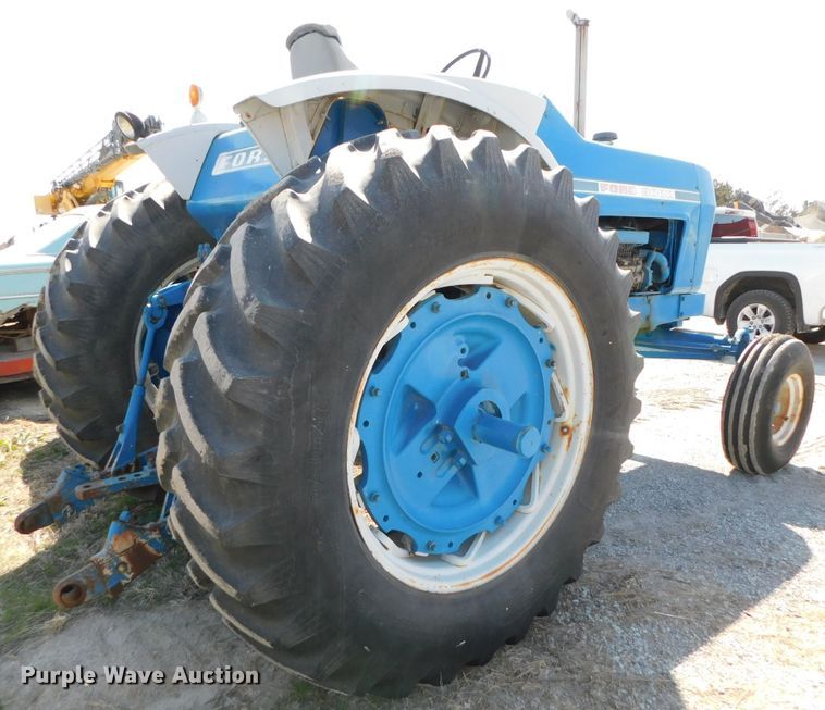 image for item DK8498 Ford 8000  tractor