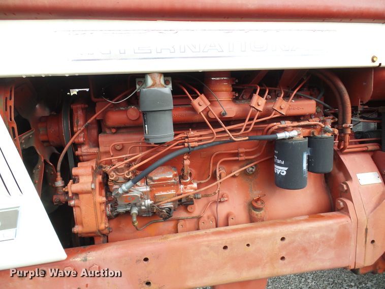 image for item DL0922 International 1066  tractor