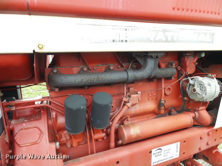 image for item DL0922 International 1066  tractor