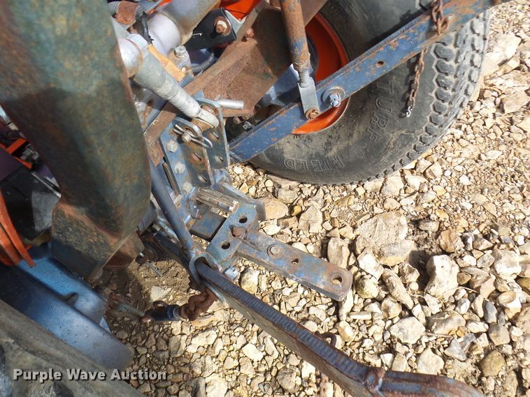 image for item DL0944 Kioti LB2204  tractor