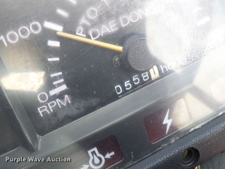 image for item DL0944 Kioti LB2204  tractor