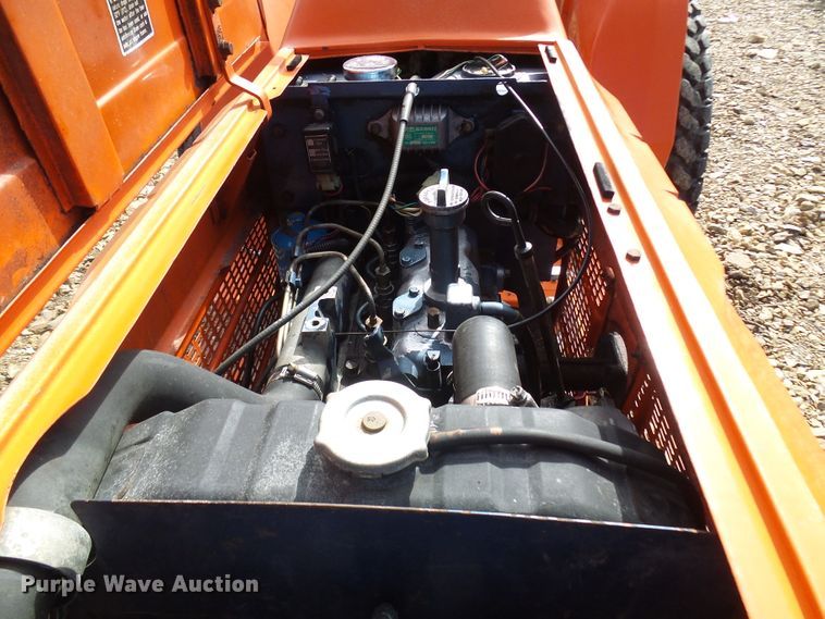 image for item DL0944 Kioti LB2204  tractor