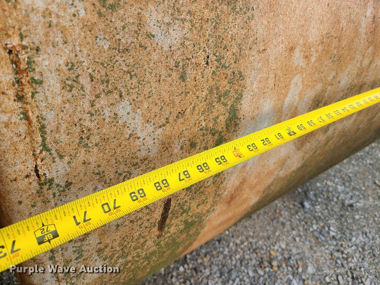 image for item DL8239 (3) fuel tanks