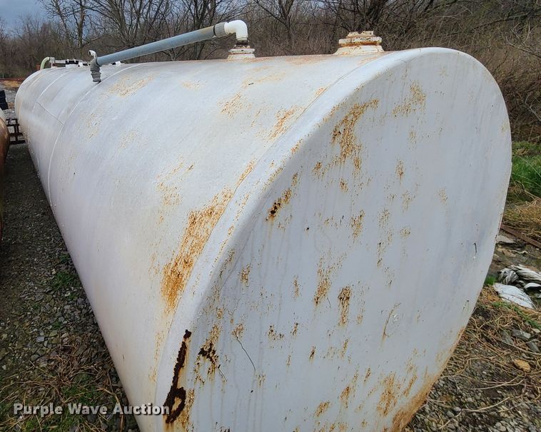 image for item DL8241 Fuel tank
