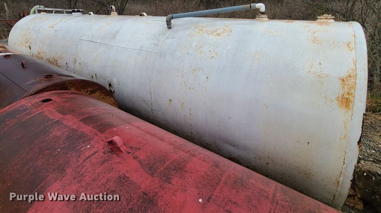 image for item DL8241 Fuel tank