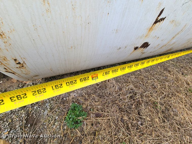 image for item DL8241 Fuel tank