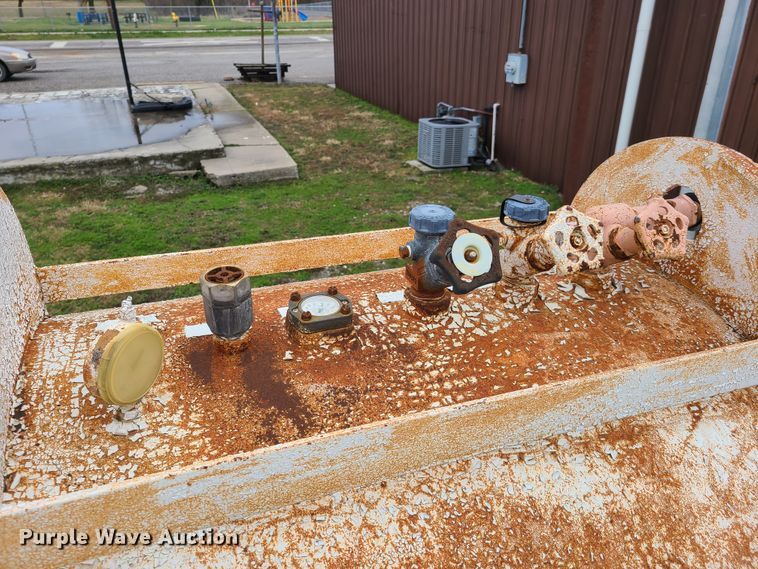 image for item DL8243 NH3 tank