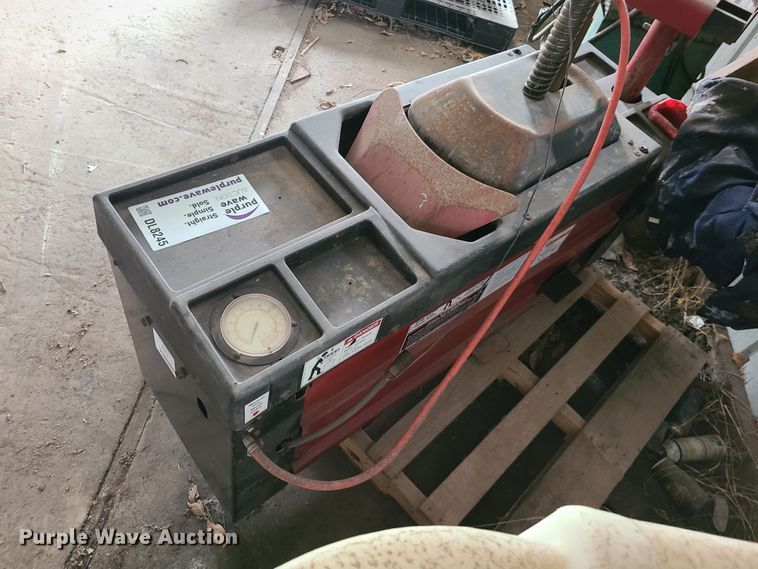 image for item DL8245 Coats 4050A center post tire machine