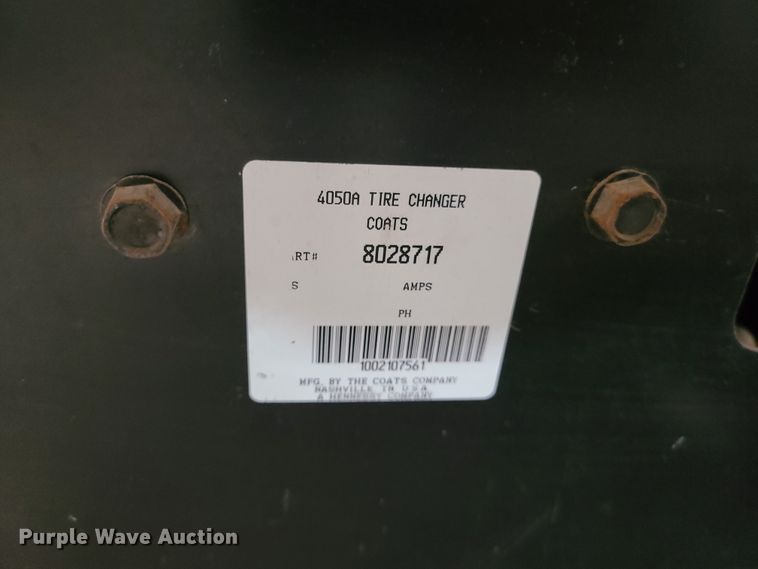 image for item DL8245 Coats 4050A center post tire machine