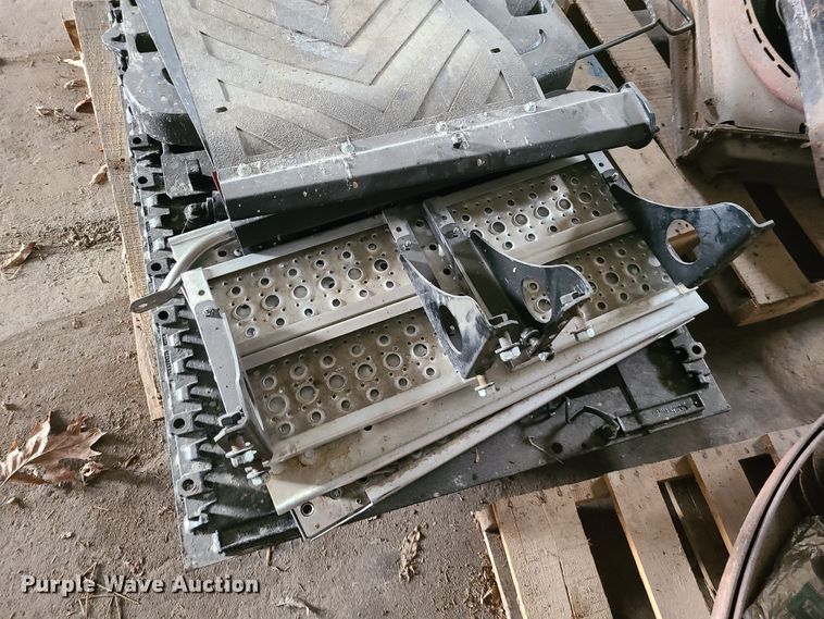 image for item DL8246 Semi truck parts