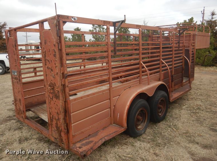 image for item FI9005 1980 WW  livestock trailer