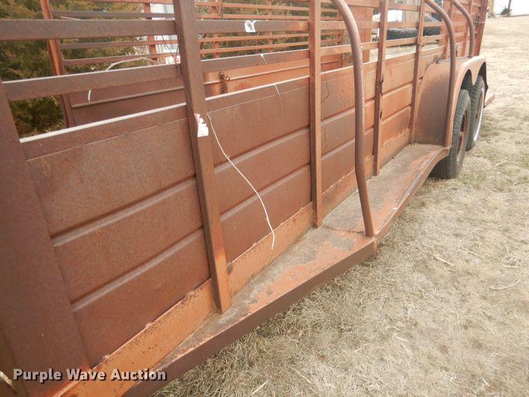 image for item FI9005 1980 WW  livestock trailer