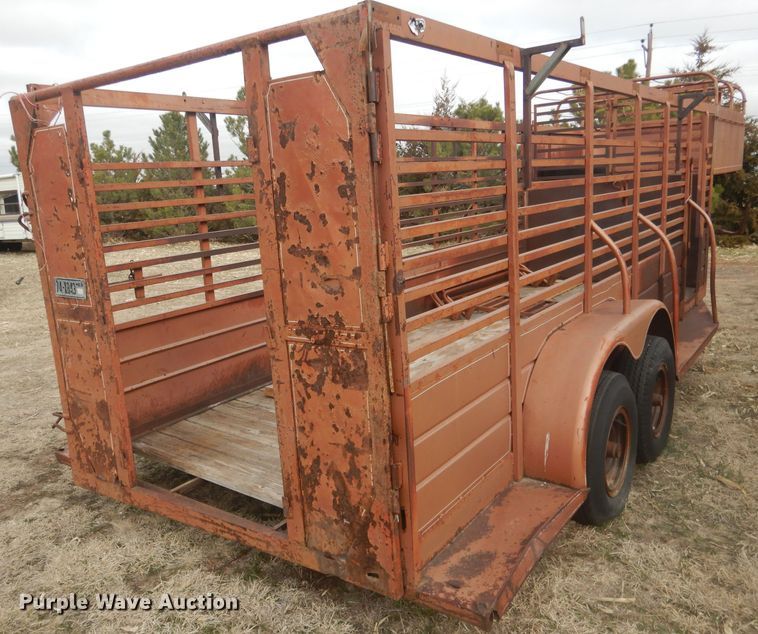 image for item FI9005 1980 WW  livestock trailer