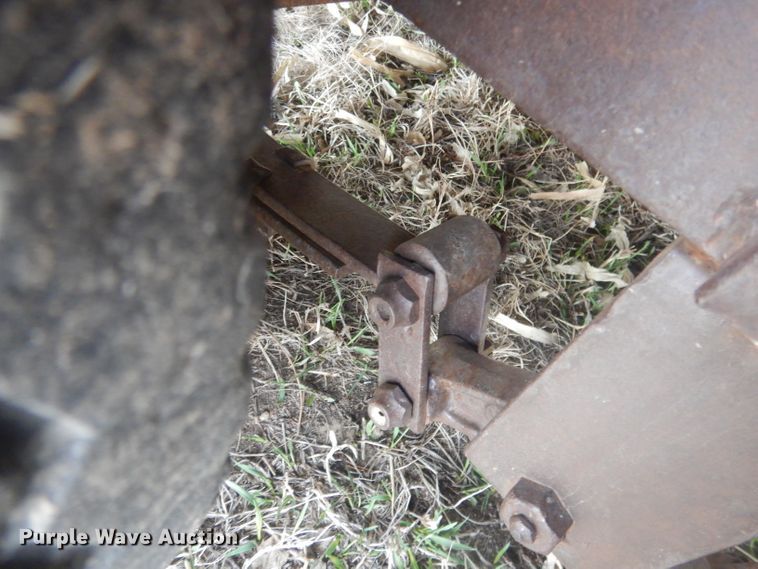 image for item FI9005 1980 WW  livestock trailer