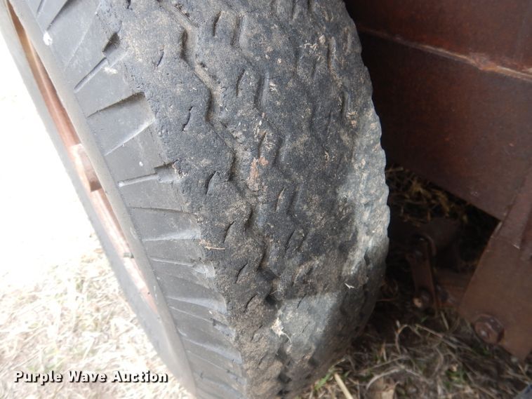 image for item FI9005 1980 WW  livestock trailer