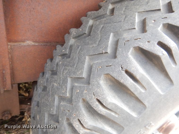 image for item FI9005 1980 WW  livestock trailer