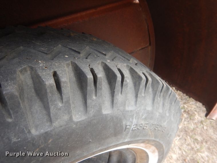 image for item FI9005 1980 WW  livestock trailer