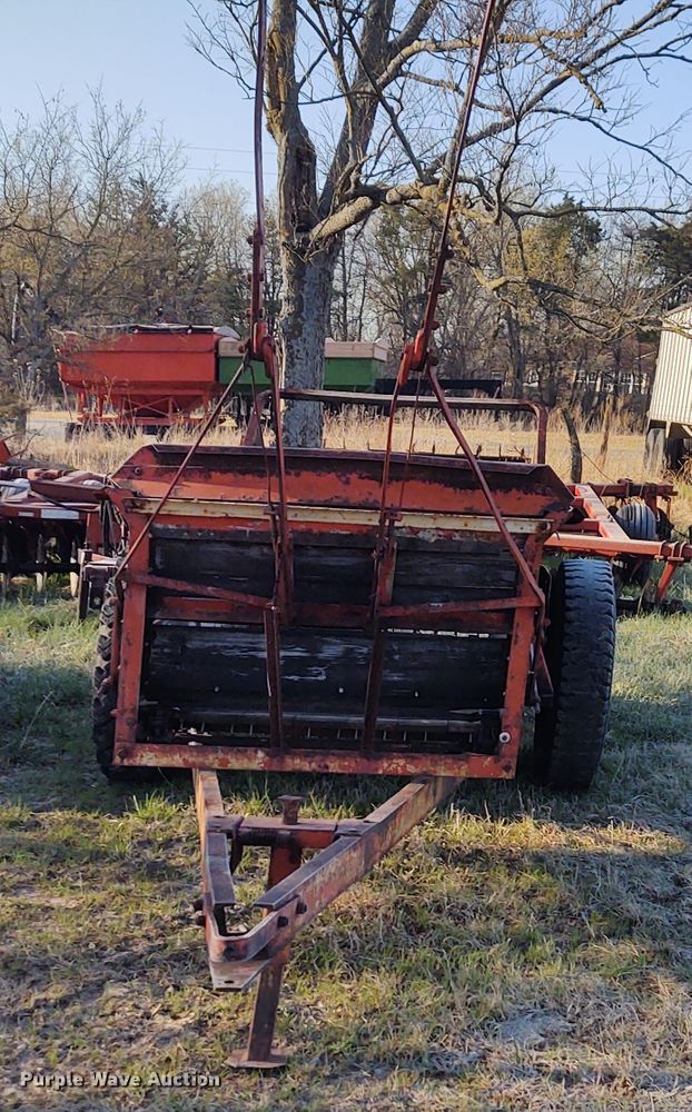 image for item FY9978 Manure spreader